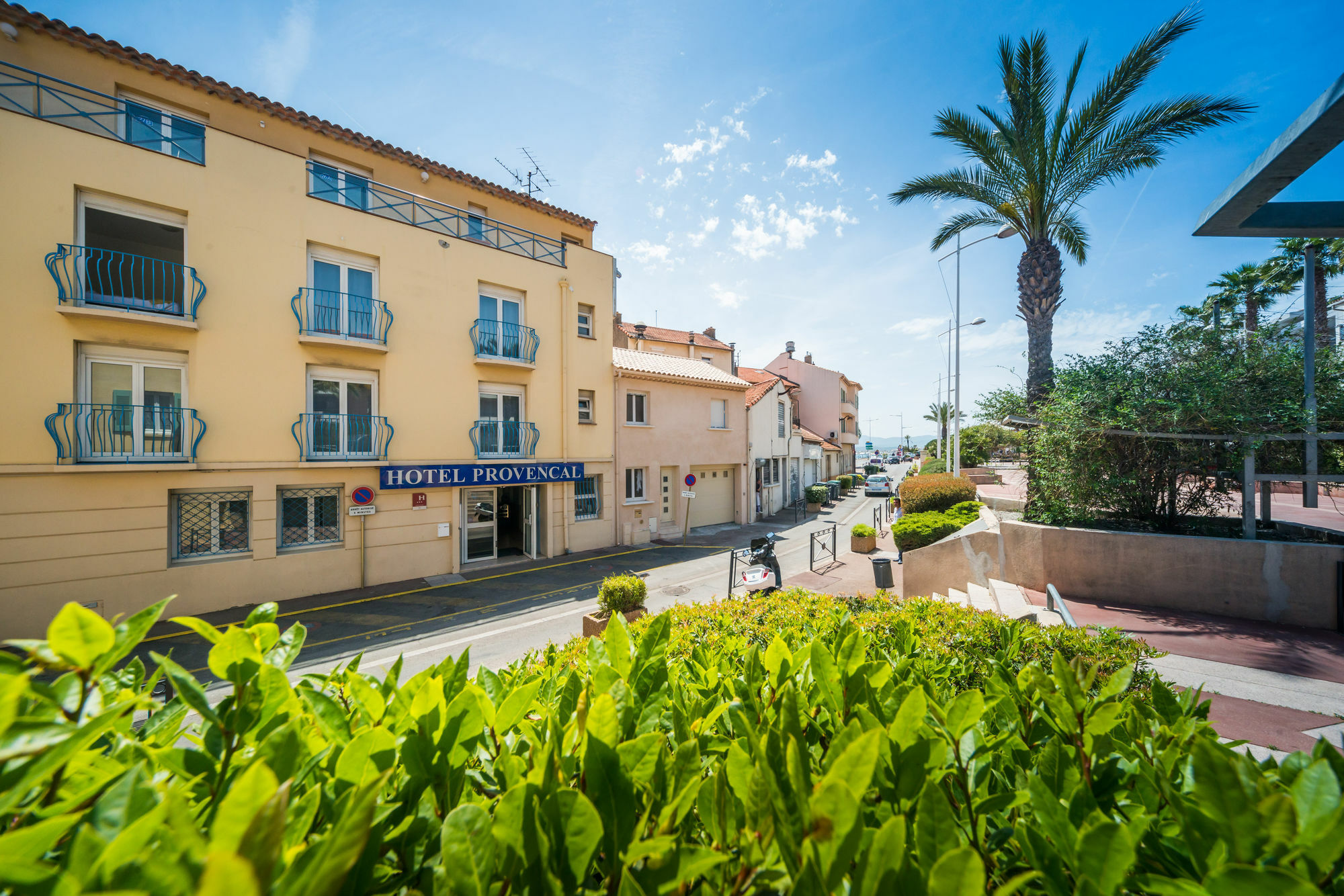 Hotel Provencal Saint-Raphaël Exterior foto